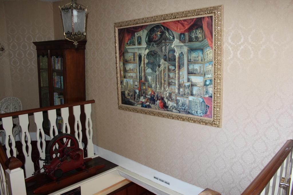 Bed and Breakfast The Manor House Crawley  Zewnętrze zdjęcie