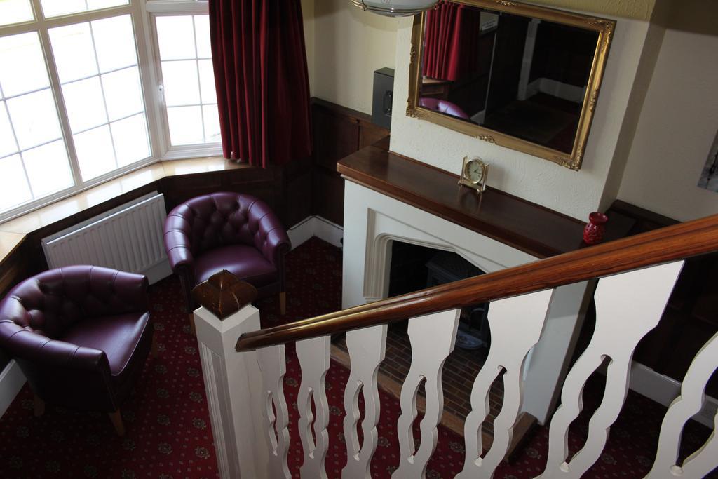 Bed and Breakfast The Manor House Crawley  Zewnętrze zdjęcie